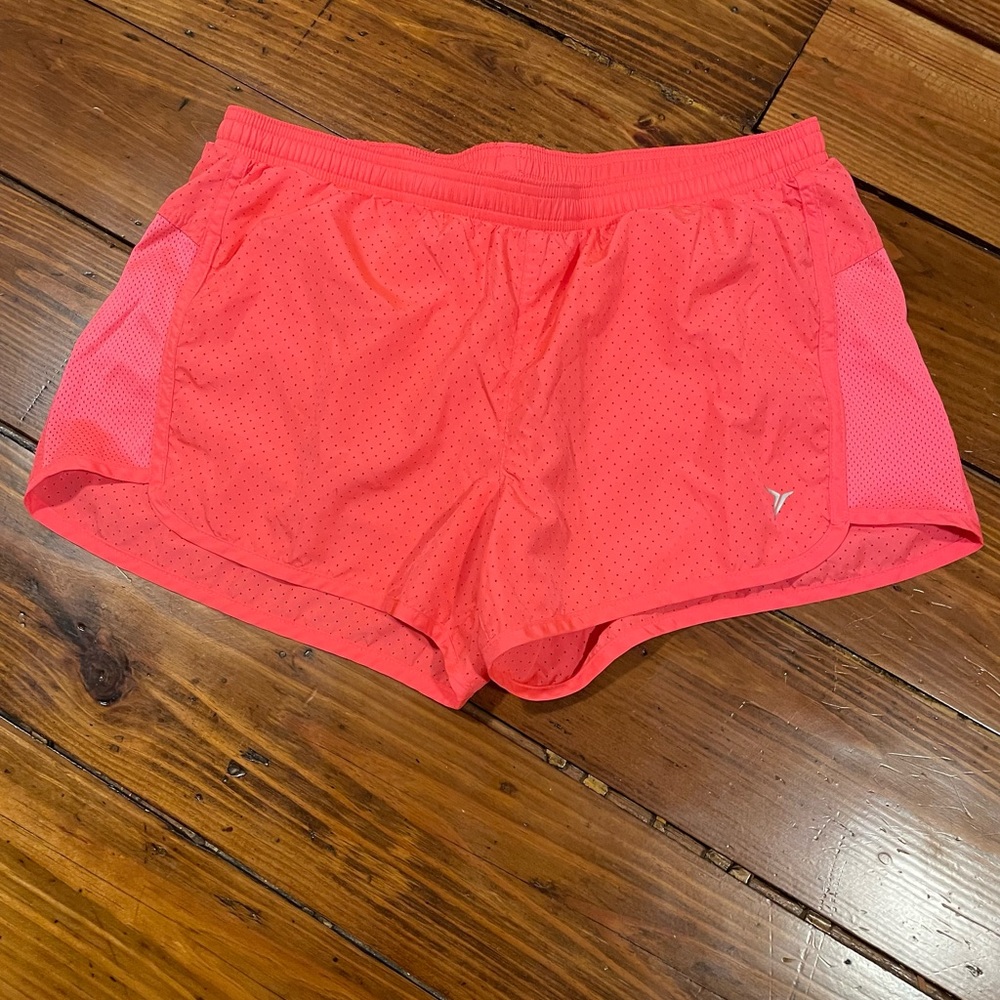 Old Navy lined athletic shorts medium